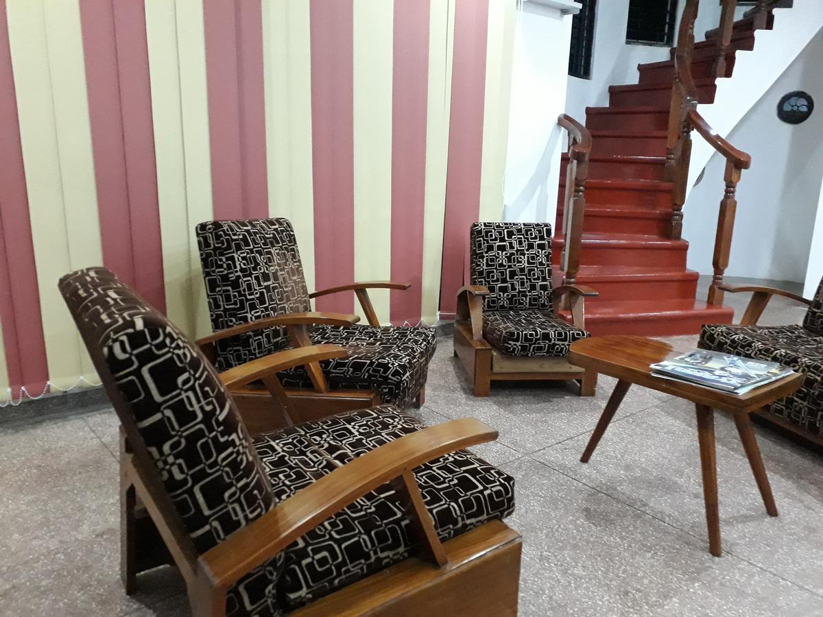 Brinthavanam Days Inn Джафна Экстерьер фото