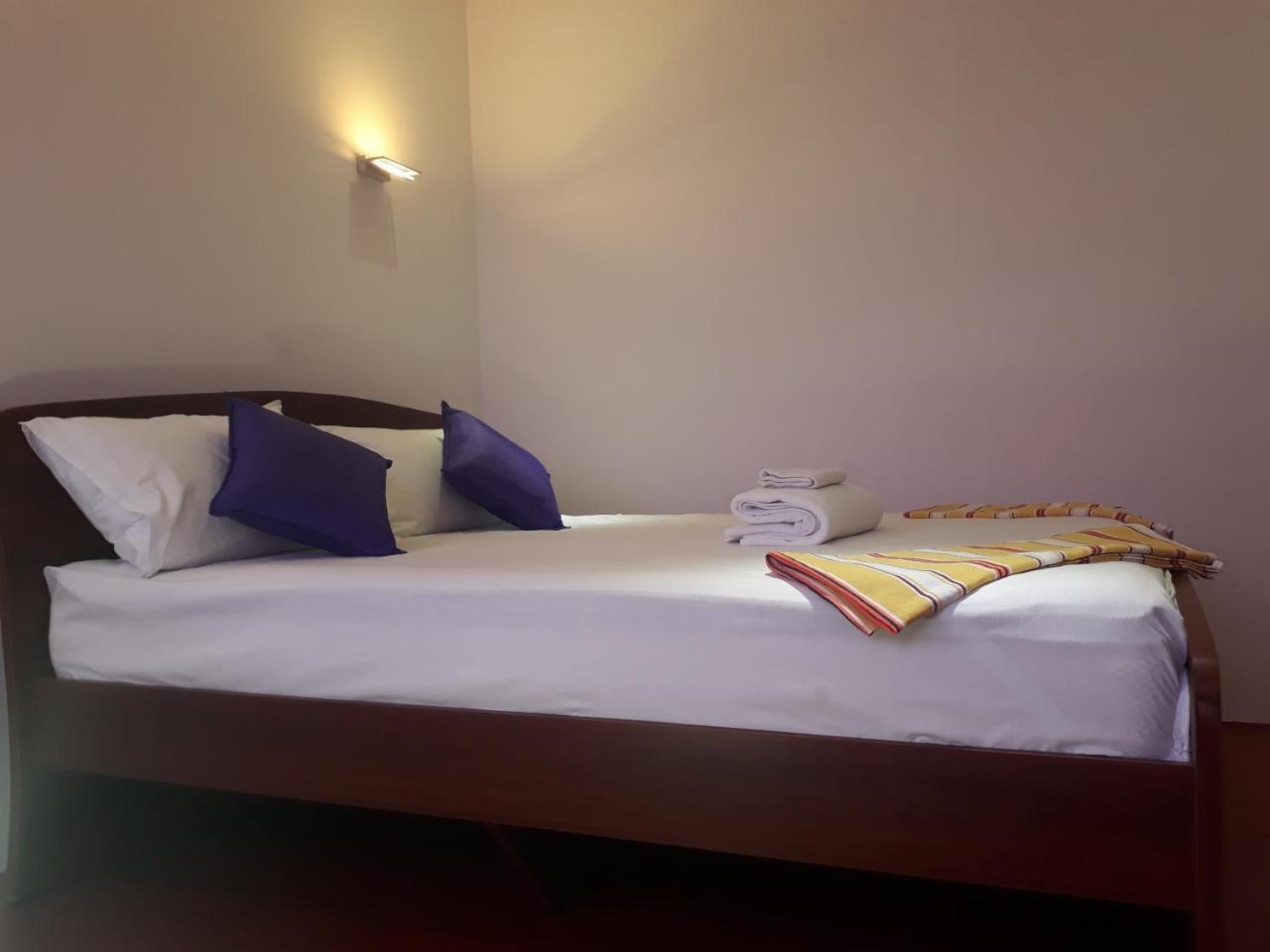 Brinthavanam Days Inn Джафна Экстерьер фото